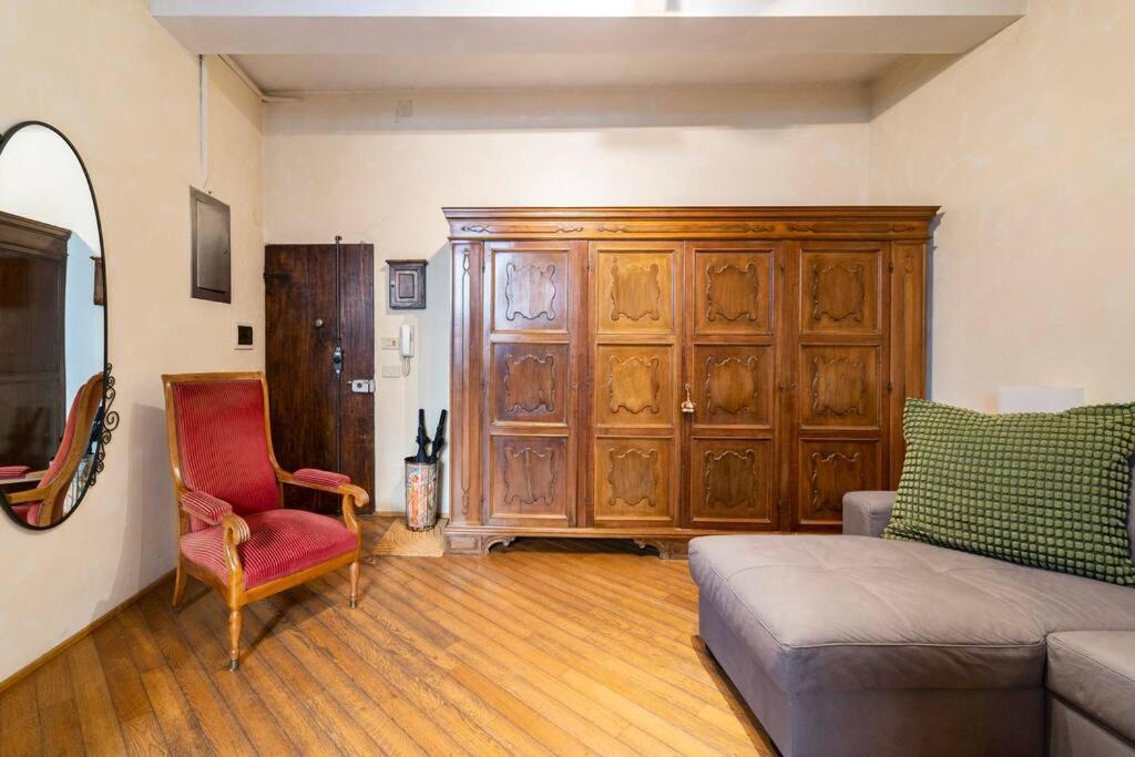 Appartamento Elegante E Centrale La Foglia D'Oro โบโลญญา ภายนอก รูปภาพ